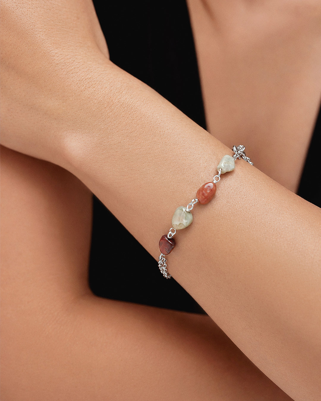 CHARM BRACELET WITH BLUSH GEMSTONES